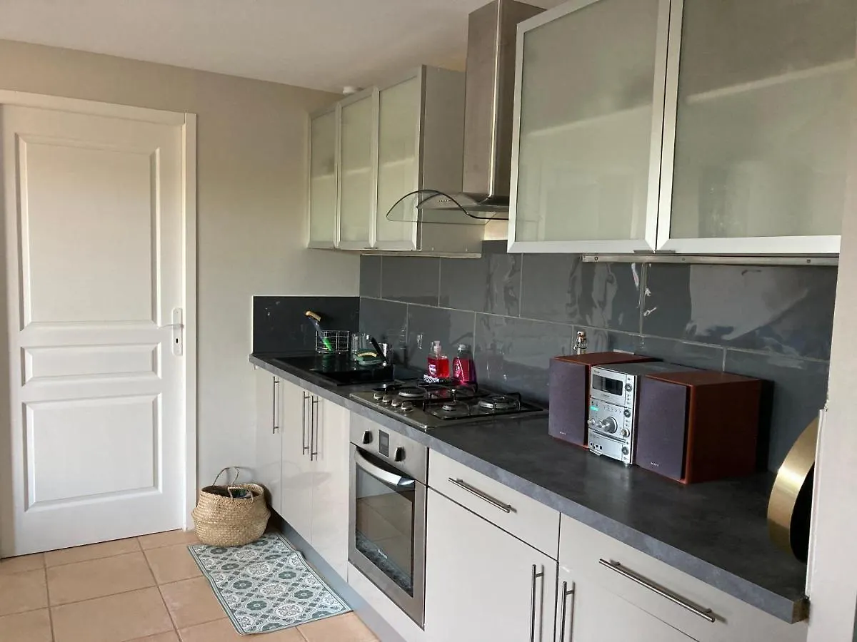 Logement Independant, De Plain Pied, A Rodez Aveyron Onet-le-Chateau Holiday home